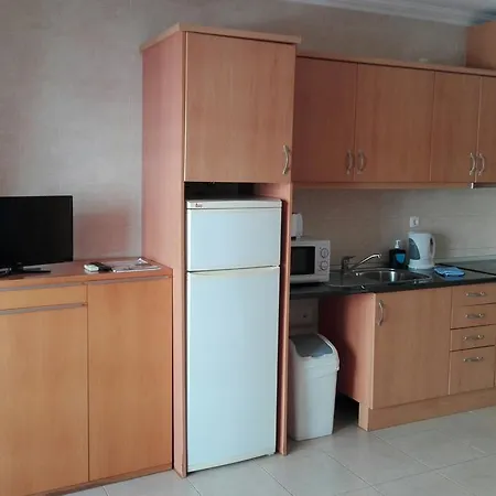 Flamingo Aparthotel 3*