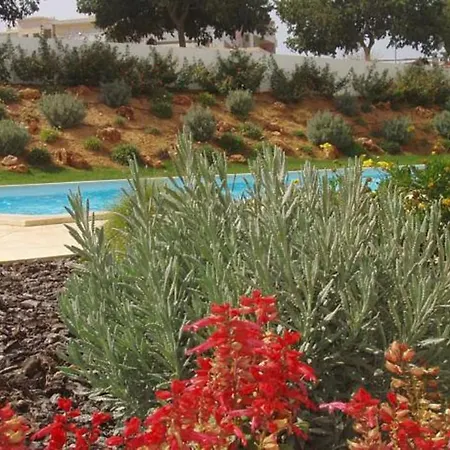 Flamingo Lägenhetshotell Portimão